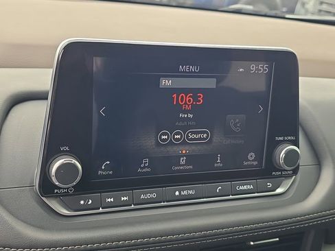 Certified 2023 Nissan Rogue SV FWD image 22