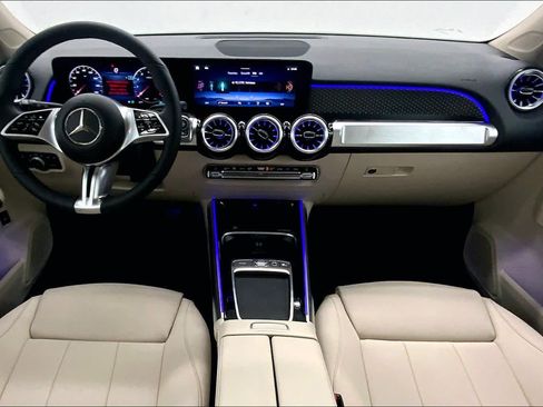Used 2026 Mercedes-Benz GLB 250 image 18