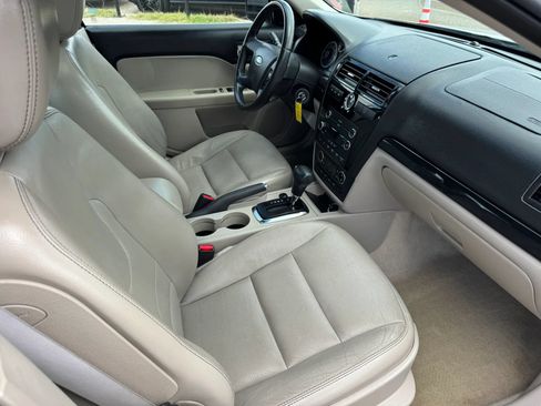 Used 2009 Ford Fusion SEL FWD image 22