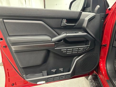 Used 2025 Toyota 4Runner SR5 image 8