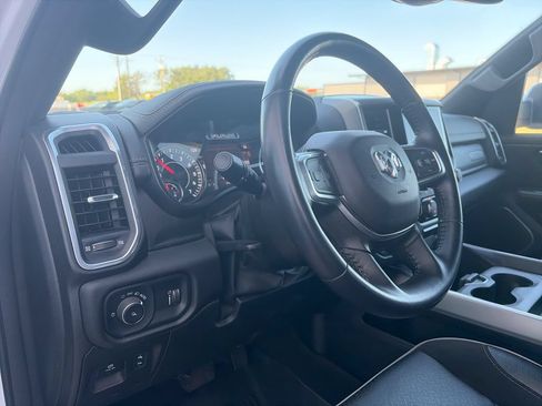 Used 2023 RAM 1500 Laramie AWD/4WD image 10