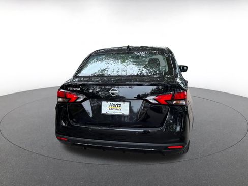 Used 2025 Nissan Versa SV FWD image 10