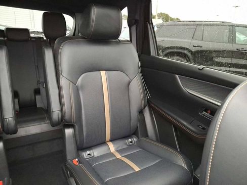 Used 2024 MAZDA CX-90 3.3 Turbo w/ Premium Plus Pkg image 15