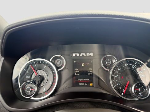 Used 2024 RAM 2500 Big Horn w/ Off Road Package AWD/4WD image 12