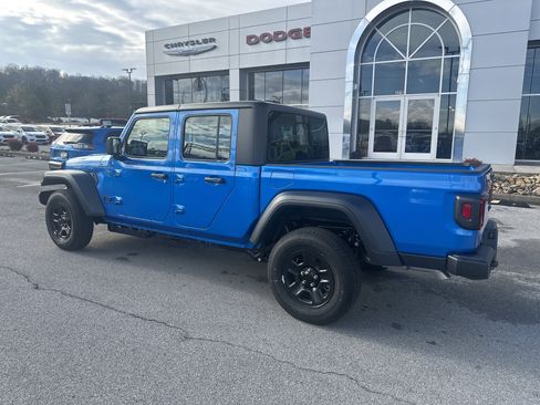 New 2026 Jeep Gladiator Sport image 10