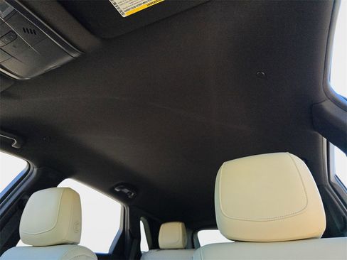 Used 2019 Cadillac XT5 FWD image 33