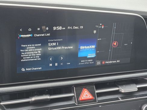 Certified 2023 Kia Niro SX Touring image 19