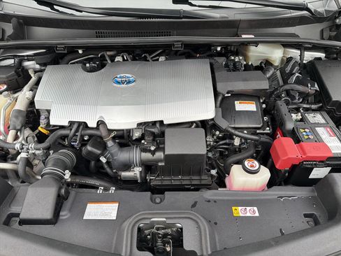 Used 2020 Toyota Prius Prime Limited image 13