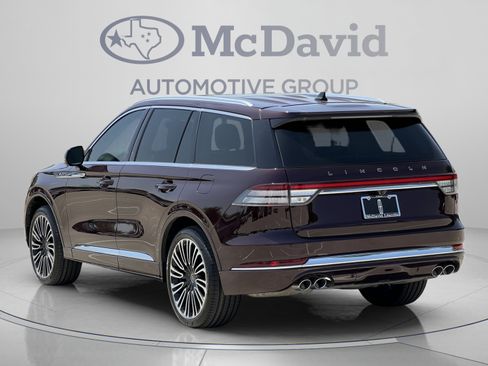 Certified 2024 Lincoln Aviator Black Label w/ Class IV Trailer Tow Package AWD/4WD image 5