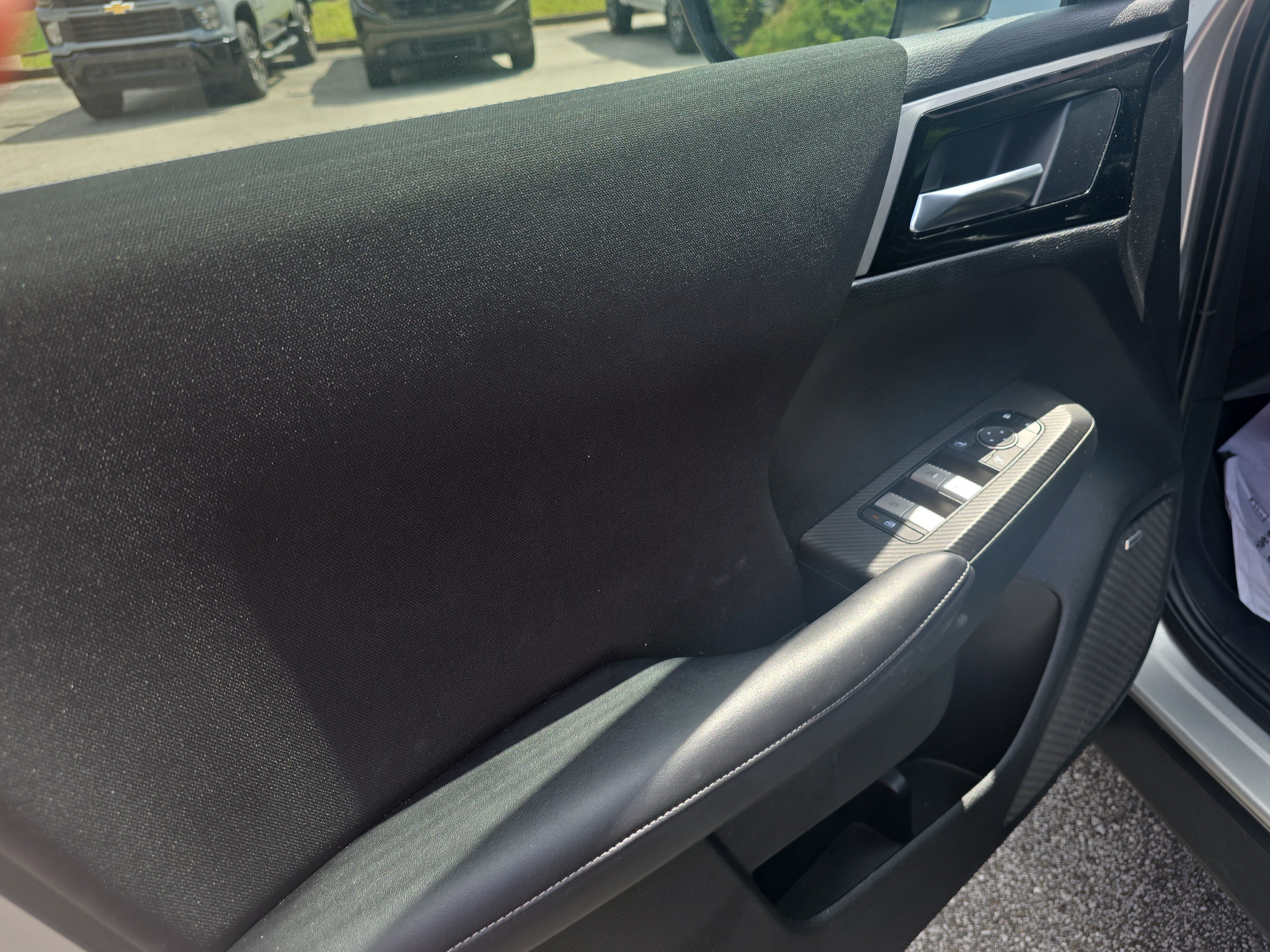 Used 2025 Mitsubishi Outlander ES AWD/4WD image 12