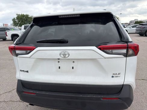 Used 2025 Toyota RAV4 XLE image 7