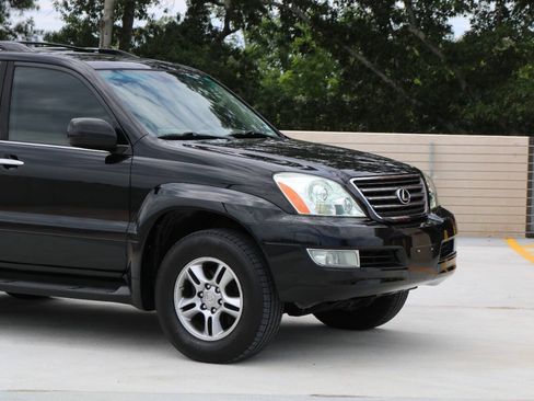 Used 2009 Lexus GX 470 AWD/4WD image 2