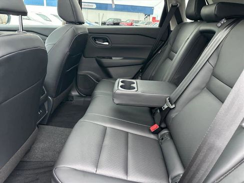 Used 2026 Nissan Rogue Dark Armor FWD image 11