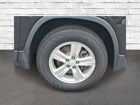 Used 2020 Chevrolet Trax LS image 9