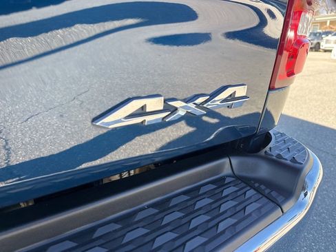 Used 2024 RAM 2500 Big Horn w/ Level 2 Equipment Group image 30