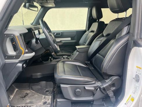 Used 2023 Ford Bronco Badlands AWD/4WD image 7