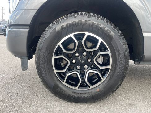 Used 2023 Ford F150 Lariat AWD/4WD image 31