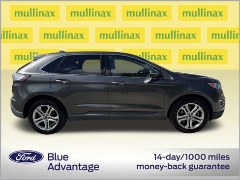 Used 2018 Ford Edge Titanium FWD image 2