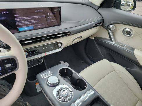 New 2026 Genesis GV60 Advance image 11