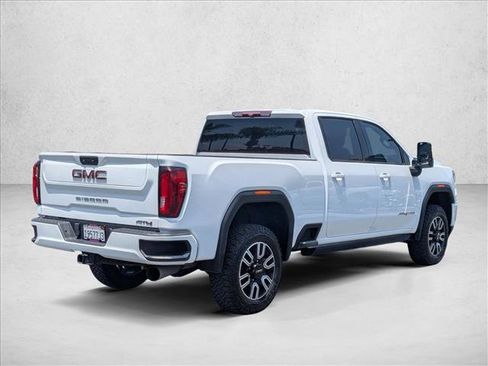 Used 2022 GMC Sierra 2500 AT4 AWD/4WD image 5