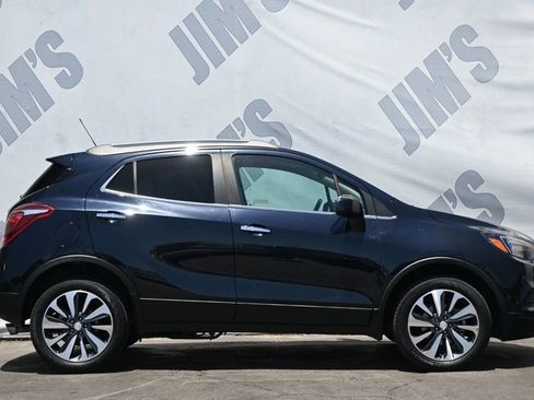 Used 2022 Buick Encore Preferred w/ Safety Package image 4