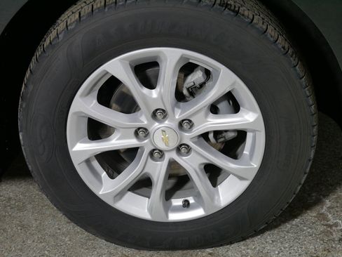 Used 2020 Chevrolet Equinox LS w/ LS Convenience Package image 15