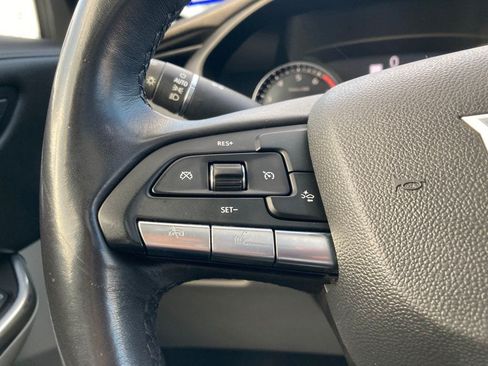 Used 2020 Cadillac XT4 Premium Luxury w/ Driver Awareness Package AWD/4WD image 17