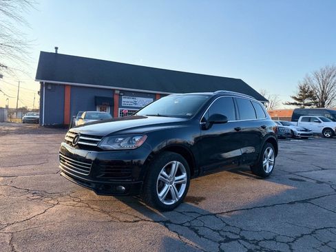 Used 2014 Volkswagen Touareg VR6 image 7