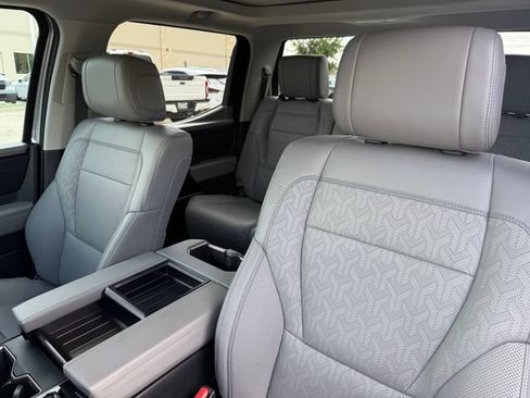 Used 2024 Toyota Tundra Limited AWD/4WD image 14