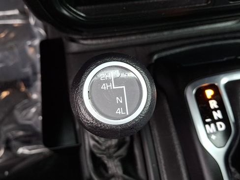 Used 2022 Jeep Wrangler Unlimited Sport image 26