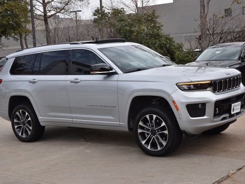 Used 2022 Jeep Grand Cherokee L Overland image 5