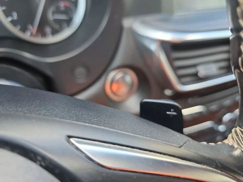 Used 2017 INFINITI QX30 Premium w/ Technology Package image 22