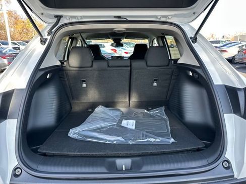 New 2026 Honda HR-V LX image 33