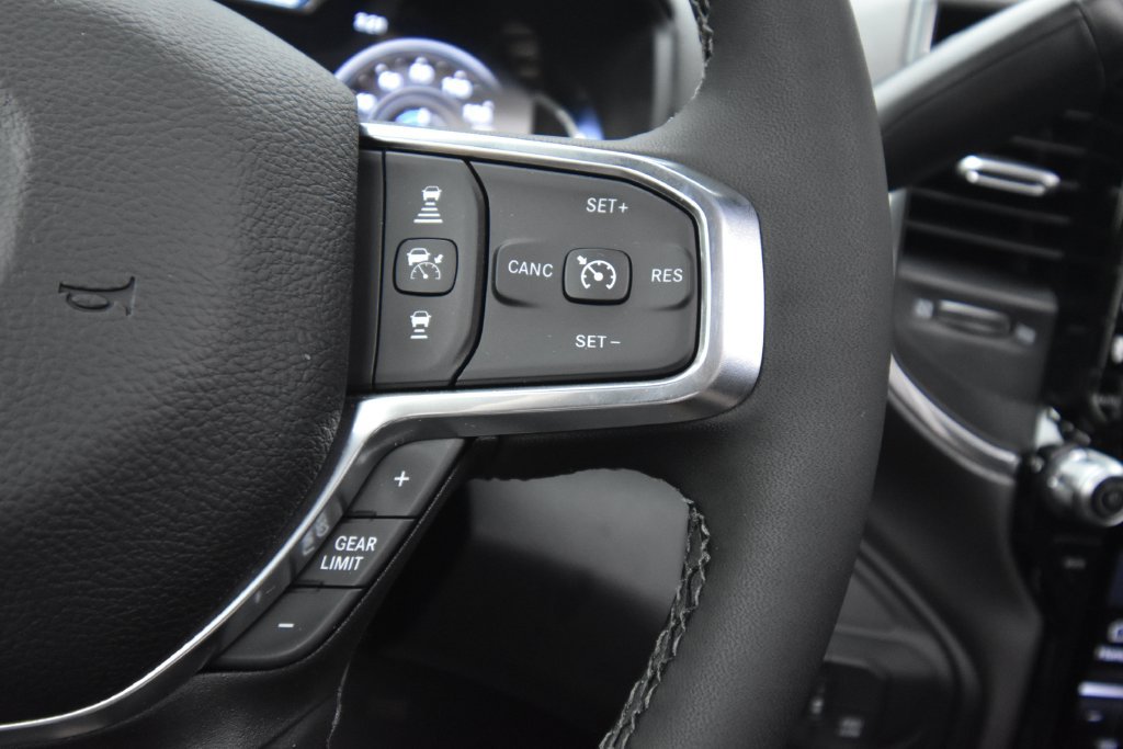 New 2026 RAM 3500 Laramie AWD/4WD image 35