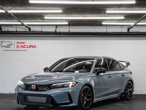 Used 2024 Honda Civic Type R image 1
