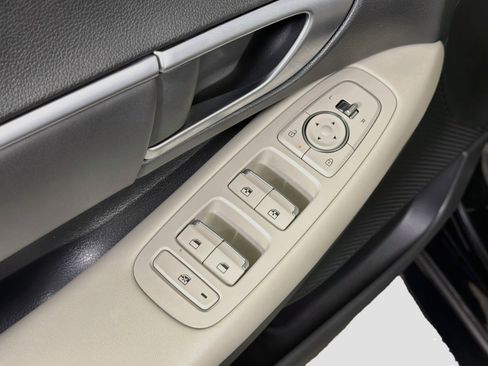 Used 2025 Hyundai Sonata SEL FWD image 15