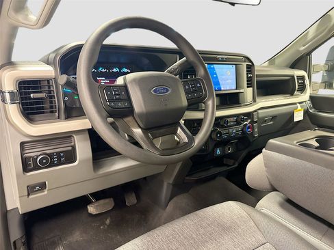 New 2026 Ford F250 XL w/ STX Appearance Package AWD/4WD image 9