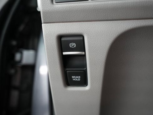 Used 2018 Honda Odyssey LX image 42