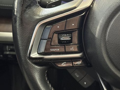 Used 2018 Subaru Outback 3.6R Limited AWD/4WD image 26