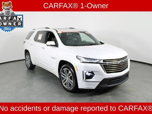 Used 2023 Chevrolet Traverse High Country FWD image 4