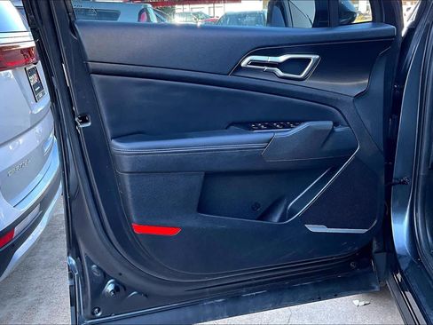 Used 2023 Kia Sportage EX FWD image 21