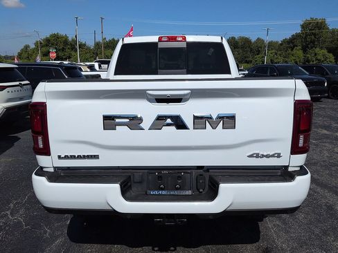 Used 2026 RAM 2500 Laramie AWD/4WD image 6