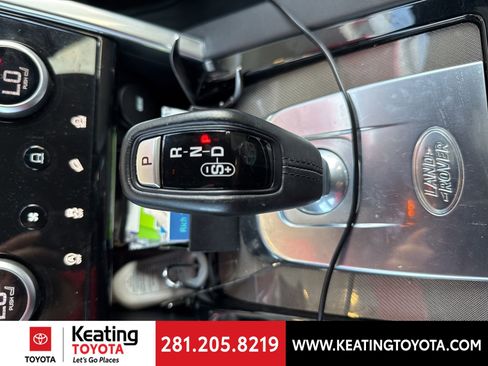 Used 2020 Land Rover Discovery Sport SE R-Dynamic image 18