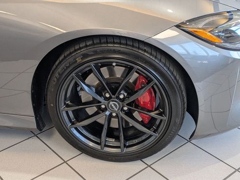 Used 2025 Nissan Z Performance w/ Floor Mat Package RWD image 8