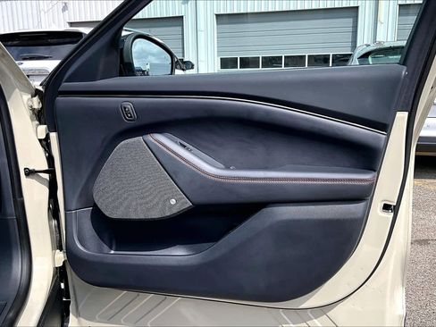 Certified 2025 Ford Mustang Mach-E Premium w/ Sport Appearance Package AWD/4WD image 22