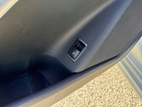 Used 2014 Mercedes-Benz CLA 250 image 24