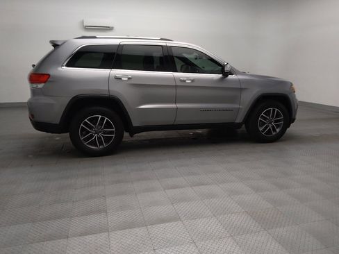 Used 2019 Jeep Grand Cherokee Limited image 10