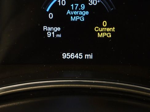 Used 2019 Jeep Grand Cherokee Limited image 26