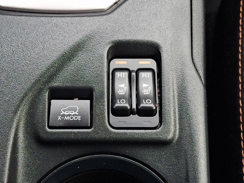 Used 2021 Subaru Crosstrek 2.0i Premium w/ Moonroof Package image 25