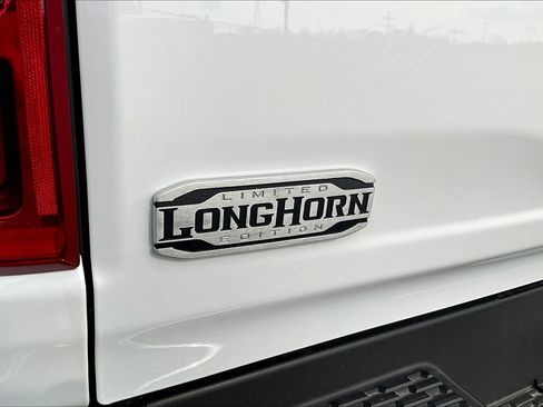 New 2026 RAM 1500 Limited AWD/4WD image 14